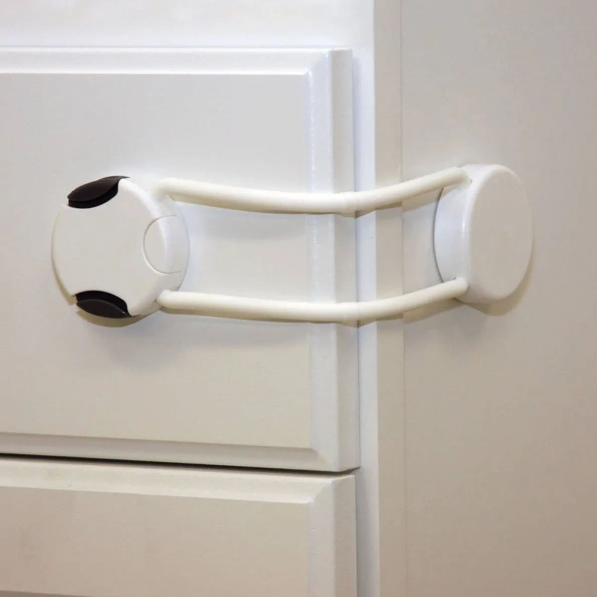 Adhesive Flexible Multi-Lock