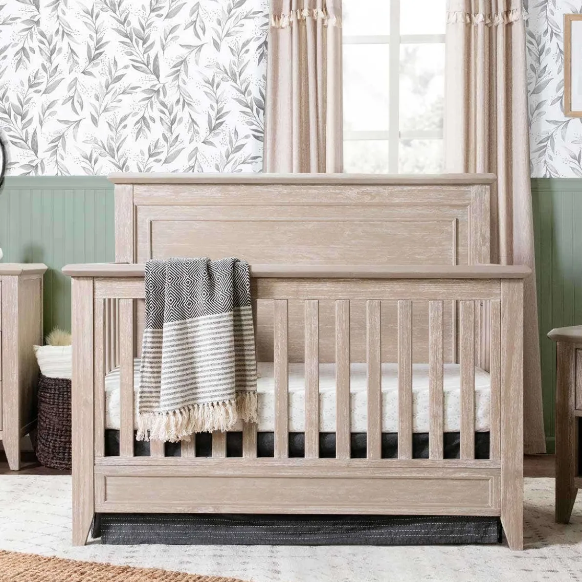 Beckett Flat Top 4-in-1 Crib (Rustic)
