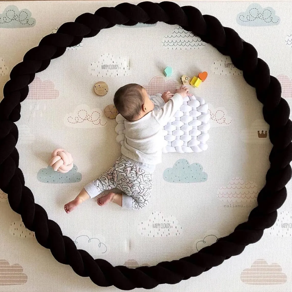 Braid Cushion (Full)