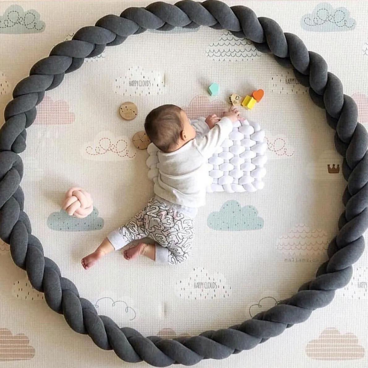 Braid Cushion (Full)