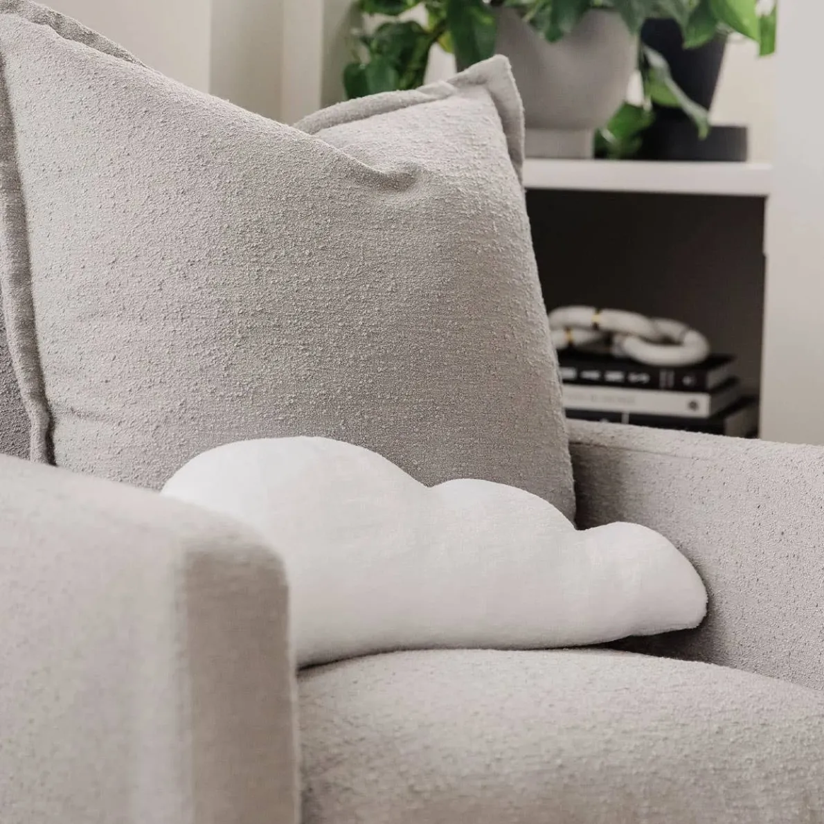 Flynn Swivel Glider with Power Recline (Grade D)