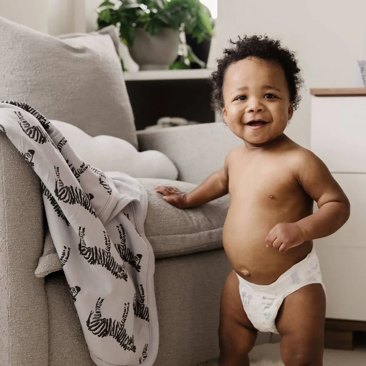 Flynn Swivel Glider with Power Recline (Grade D)