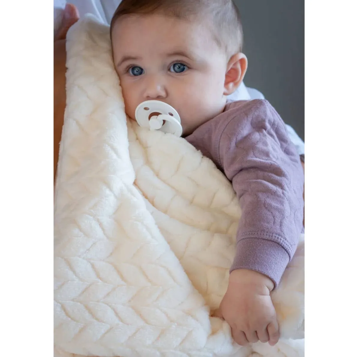 Jacquard Flannel Blanket