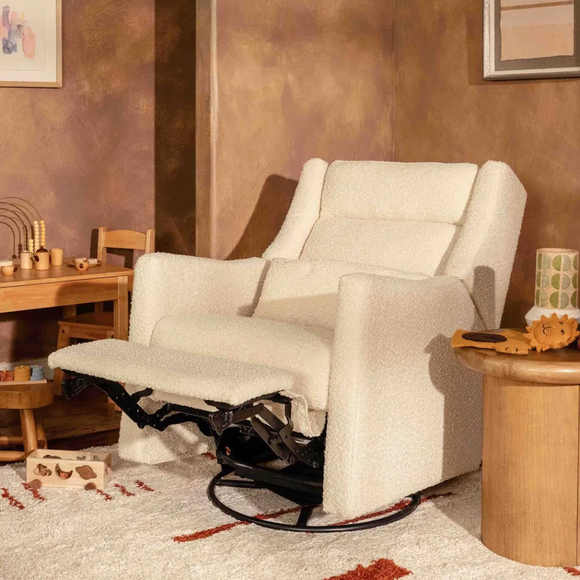 Kiwi Plus Power Glider Recliner with Power Headrest (Boucle)