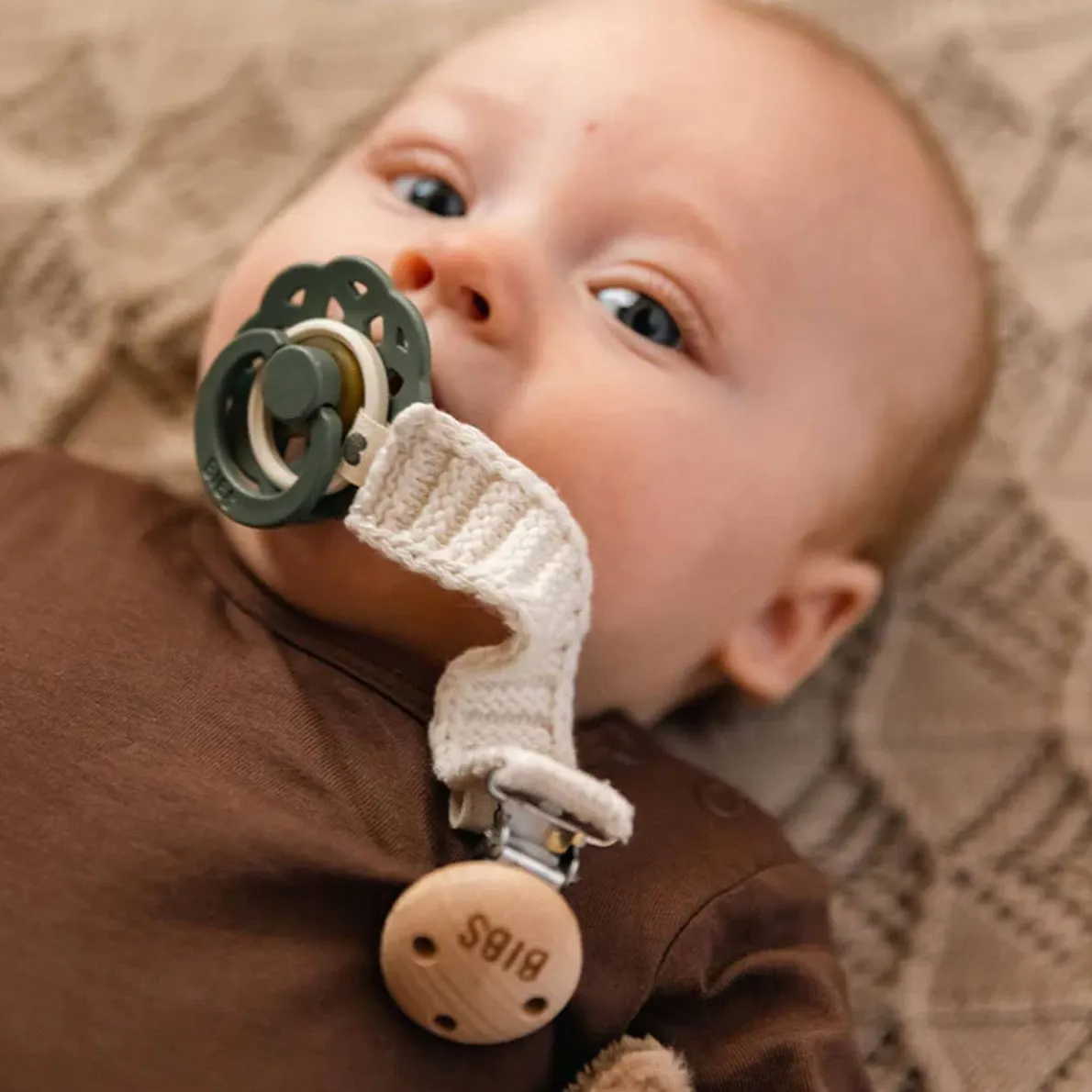 Knitted Pacifier Braid Clip