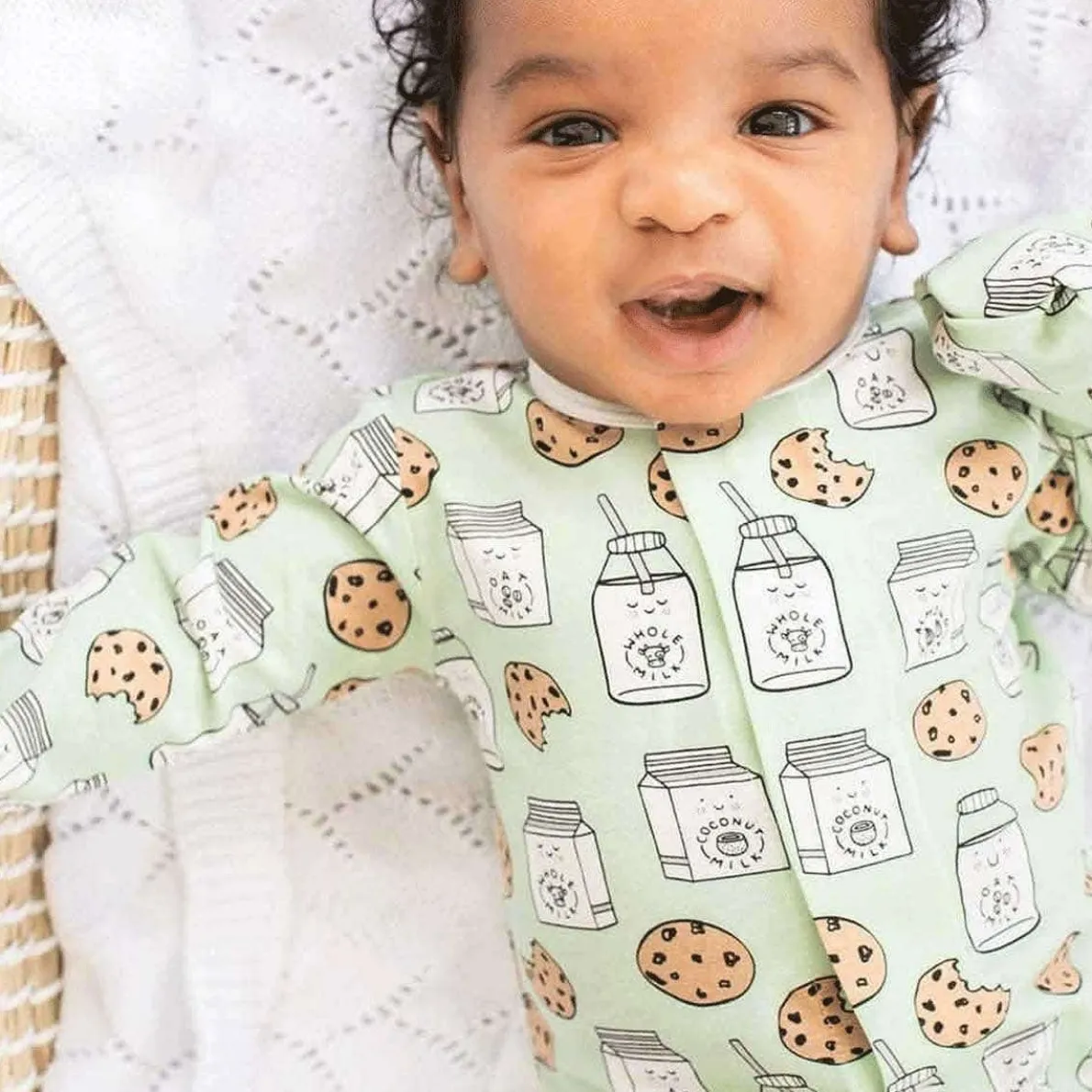 Modal Magnetic Footie