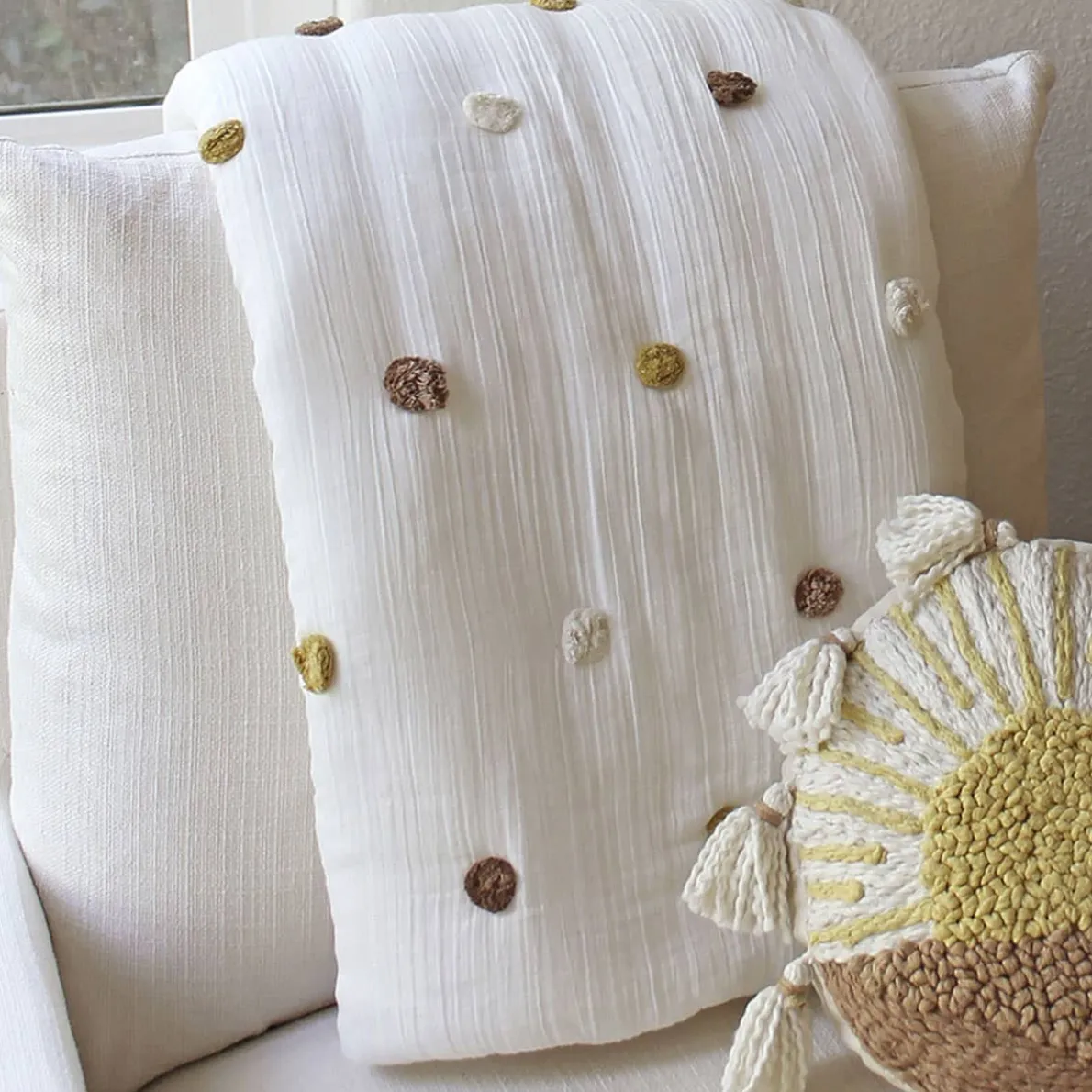 Pom Pom Quilted Baby Blanket