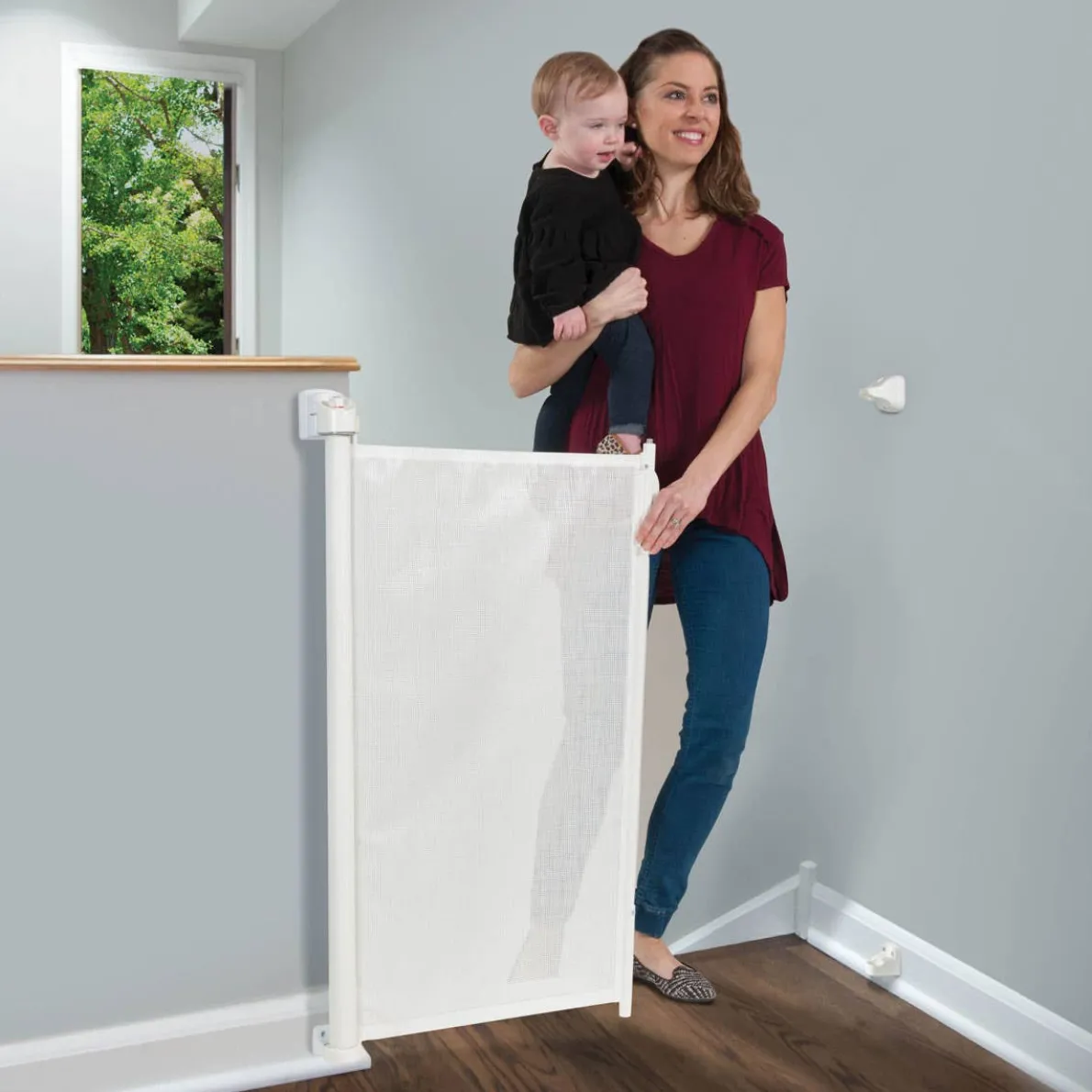 Retractable Safeway Gate - White