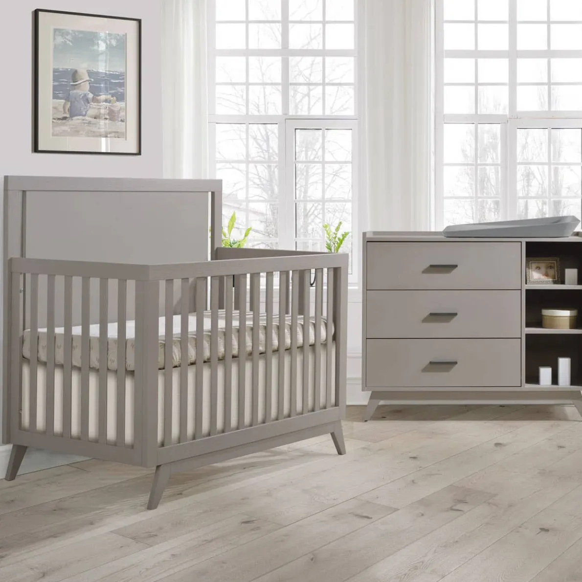 Sissi Convertible Crib & Combo Drawer