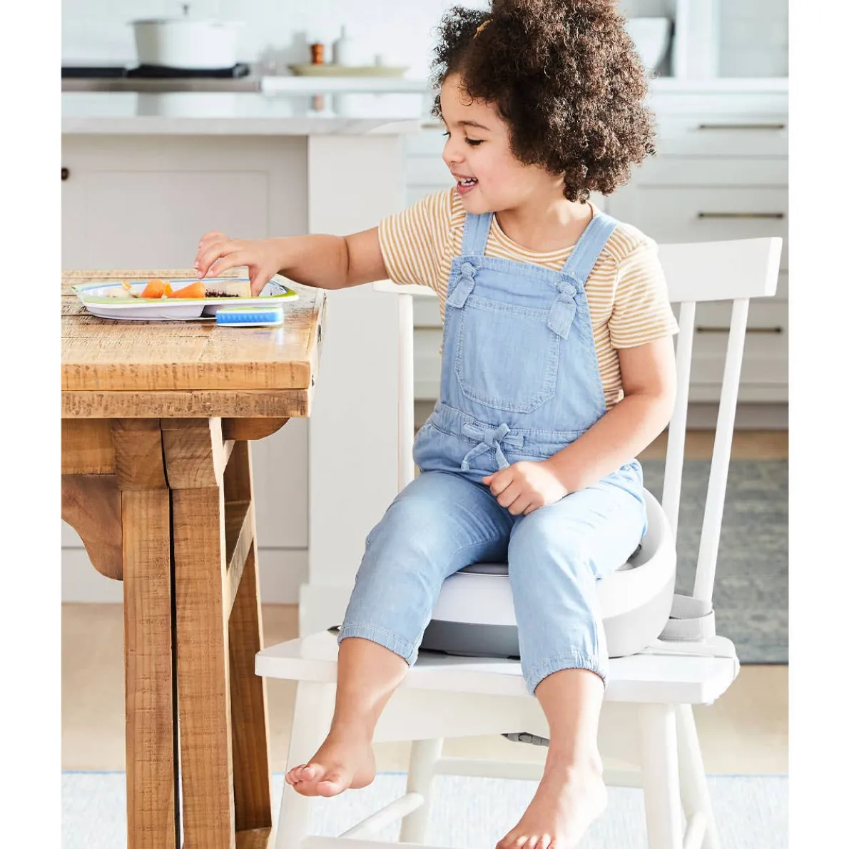 Sleek Seat Décor Booster