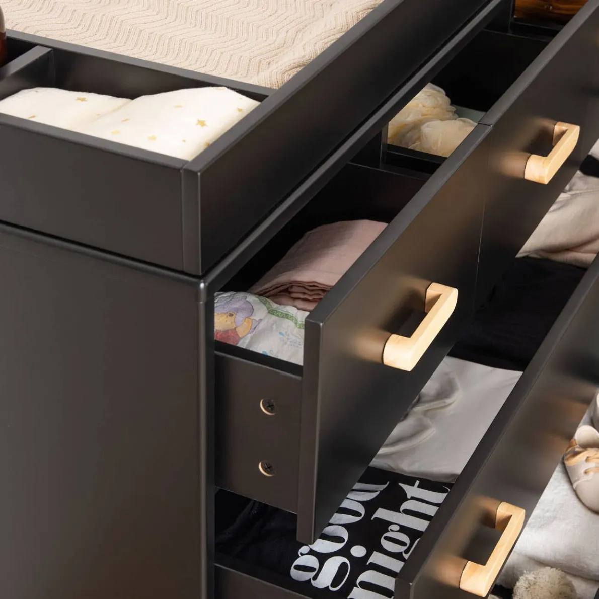 Soho 5 Drawer Dresser 2.0