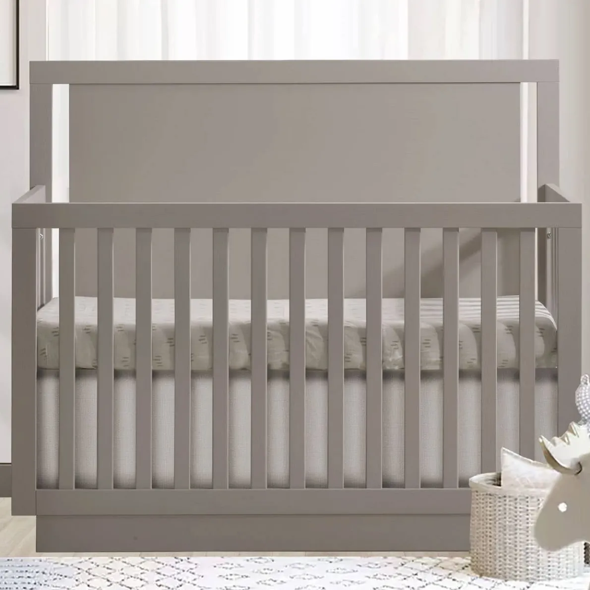 Tito Convertible Crib & Combo Drawer