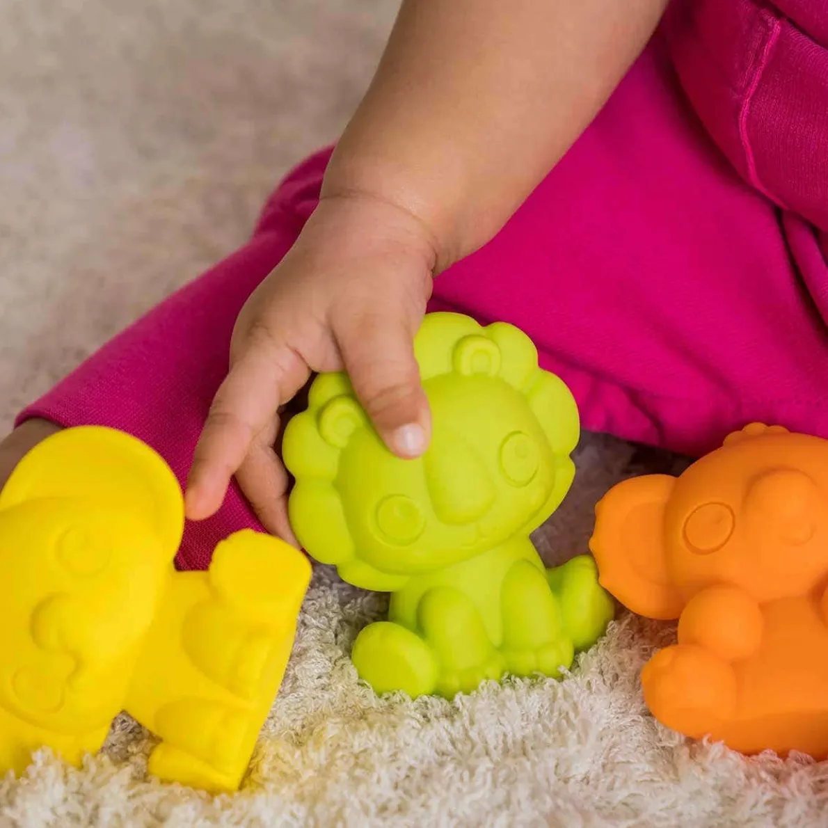 TropicAnimals 9 Take-Along Friends