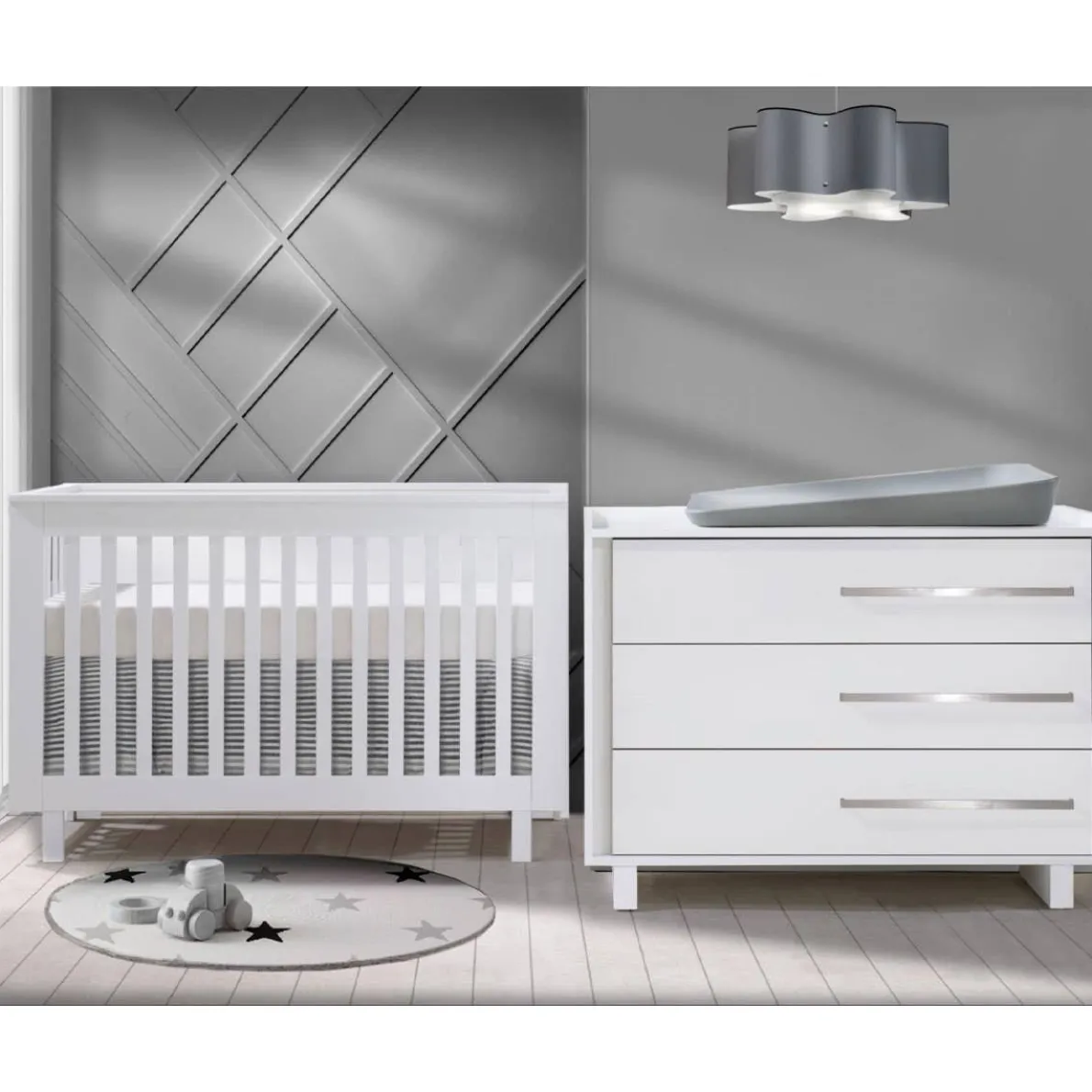 Urban Convertible Crib & 3 Drawer