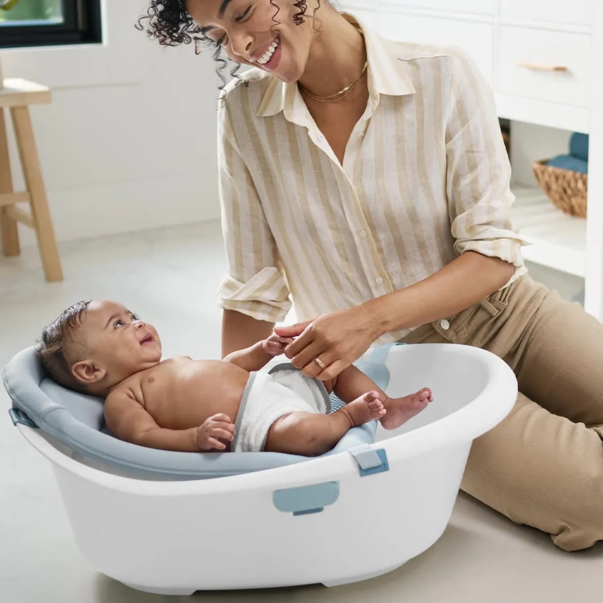 Wave 4-in-1 Bath Tub